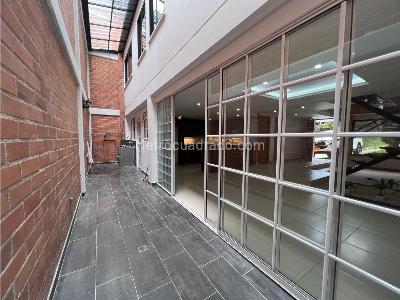 Casa de 4 alcobas en venta en Sabaneta, Sabaneta, 260 m² · foto 4 de 20