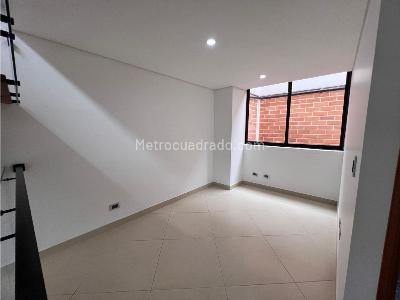 Casa de 4 alcobas en venta en Sabaneta, Sabaneta, 260 m² · foto 11 de 20