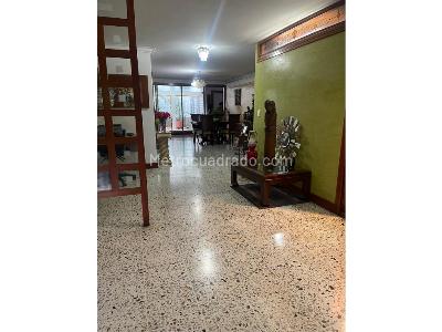 Apartamento de 4 alcobas en venta en Laureles, Medellín, 210 m² · foto 4 de 20