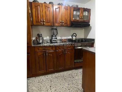 Apartamento de 4 alcobas en venta en Laureles, Medellín, 210 m² · foto 6 de 20