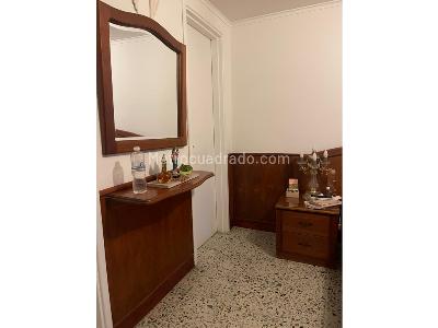 Apartamento de 4 alcobas en venta en Laureles, Medellín, 210 m² · foto 17 de 20