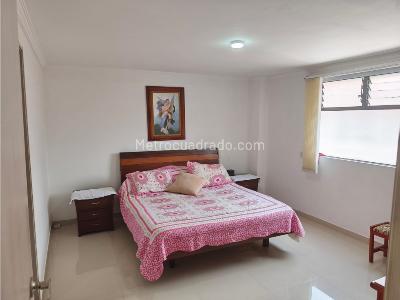 Apartamento en venta en Laureles, Medellín · foto 3 de 20