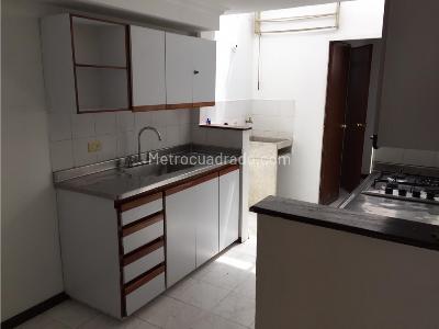 Casa de 5 alcobas en venta en Belen, Medellín, 137 m² · foto 2 de 18