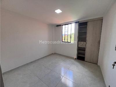 Apartamento en venta en Santa Lucia, Medellín · foto 10 de 12