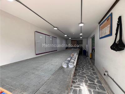 Casa de 3 alcobas en venta en Belen, Medellín, 352 m² · foto 5 de 20