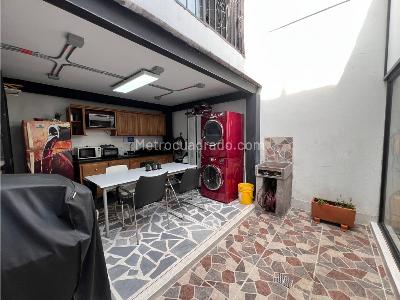 Casa de 3 alcobas en venta en Belen, Medellín, 352 m² · foto 10 de 20