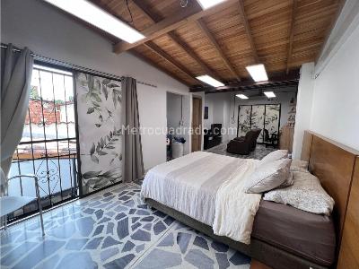 Casa de 3 alcobas en venta en Belen, Medellín, 352 m² · foto 18 de 20