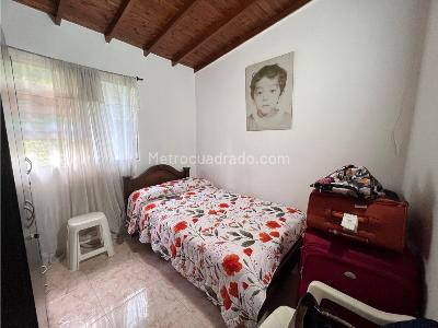 Casa de 3 alcobas en venta en Robledo, Medellín, 80 m² · foto 6 de 12