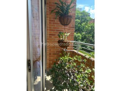 Apartamento en venta en Laureles, Medellín · foto 5 de 14