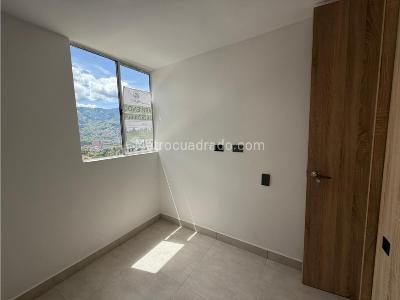 Apartamento de 2 alcobas en arriendo en Bello, Bello, 58 m² · foto 8 de 12