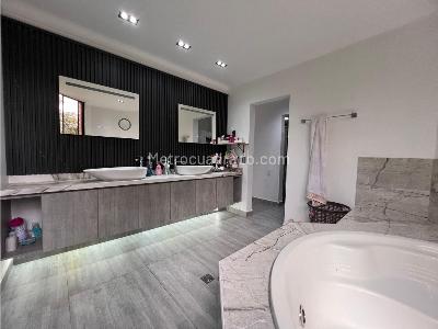 Apartamento en venta en Poblado, Medellín · foto 17 de 20