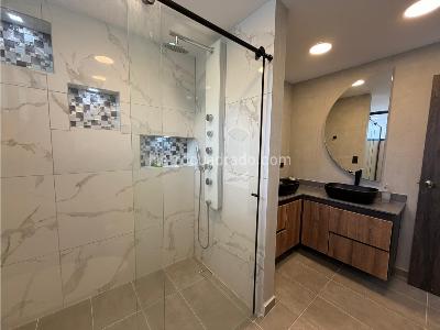 Apartamento de 3 alcobas en venta en El Poblado, Medellín, 230 m² · foto 18 de 20