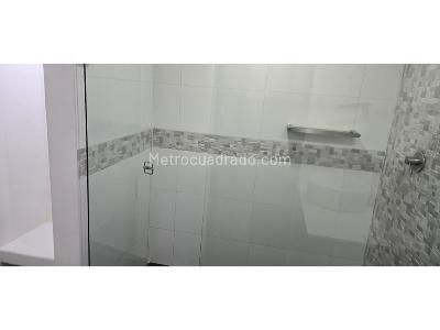 Apartamento de 3 alcobas en arriendo en El Poblado, Medellín, 230 m² · foto 14 de 18