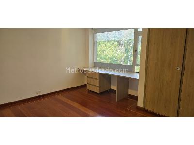 Apartamento de 3 alcobas en arriendo en El Poblado, Medellín, 230 m² · foto 15 de 18