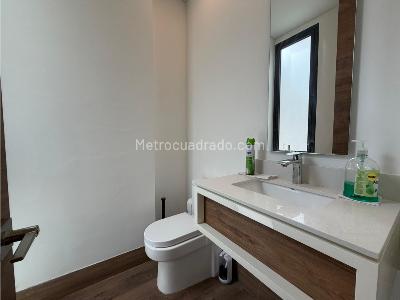 Casa de 4 alcobas en venta en Envigado, Envigado, 403 m² · foto 15 de 20