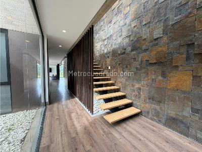 Casa de 4 alcobas en venta en Envigado, Envigado, 403 m² · foto 16 de 20