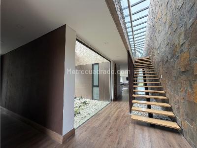 Casa de 4 alcobas en venta en Envigado, Envigado, 403 m² · foto 17 de 20