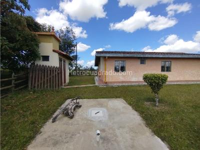 Casa de 3 alcobas en venta en Rionegro, Rionegro, 552 m² · foto 5 de 20
