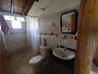 Casa de 3 alcobas en venta en Rionegro, Rionegro, 552 m² · foto 8 de 20