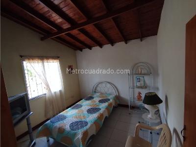 Casa de 3 alcobas en venta en Rionegro, Rionegro, 552 m² · foto 14 de 20