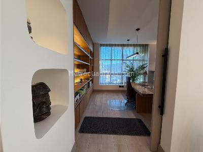 Apartamento de 3 alcobas en venta en El Poblado, Medellín, 345 m² · foto 17 de 20