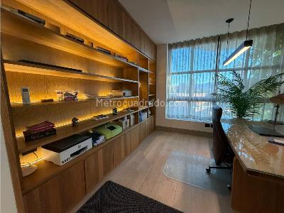 Apartamento de 3 alcobas en venta en El Poblado, Medellín, 345 m² · foto 19 de 20