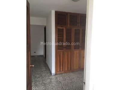 Casa de 4 alcobas en venta en Robledo, Medellín, 178 m² · foto 10 de 14