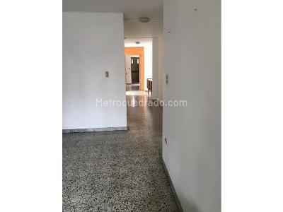 Casa de 4 alcobas en venta en Robledo, Medellín, 178 m² · foto 8 de 14