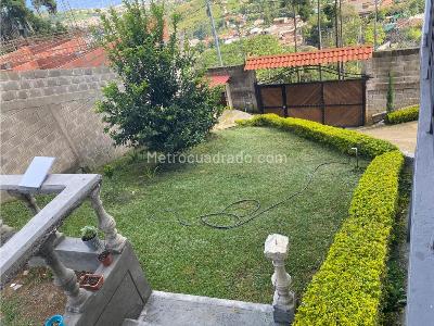 Casa de 5 alcobas en venta en San Cristobal, Medellín, 500 m² · foto 3 de 20