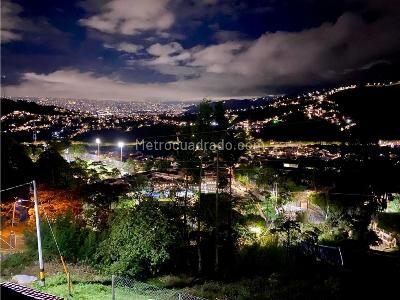 Casa de 5 alcobas en venta en San Cristobal, Medellín, 500 m² · foto 8 de 20