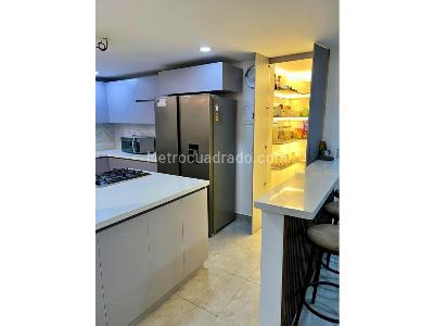 Casa de 5 alcobas en venta en San Cristobal, Medellín, 500 m² · foto 14 de 20