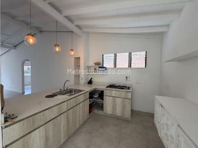 Apartamento de 3 alcobas en arriendo en Las Acacias, Medellín, 92 m² · foto 2 de 12