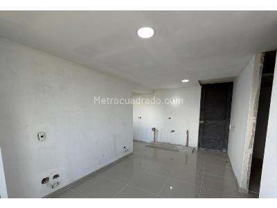 Apartamento de 3 alcobas en venta en Sabaneta, Sabaneta, 60 m² · foto 2 de 14