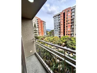Apartamento en venta en Los Colores, Medellín · foto 5 de 20