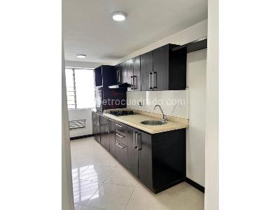 Apartamento en venta en Los Colores, Medellín · foto 7 de 20