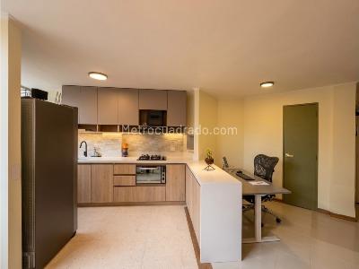 Apartamento de 2 alcobas en arriendo en San Joaquin, Medellín, 75 m² · foto 3 de 12