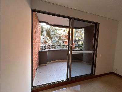 Apartamento de 3 alcobas en venta en Laureles, Medellín, 115 m² · foto 7 de 18
