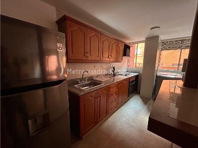 Apartamento de 3 alcobas en venta en Laureles, Medellín, 115 m² · foto 9 de 18