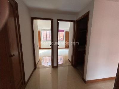 Apartamento de 3 alcobas en venta en Laureles, Medellín, 115 m² · foto 18 de 18