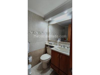 Apartamento de 4 alcobas en venta en Laureles, Medellín, 139 m² · foto 10 de 14