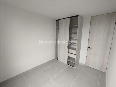 Apartamento de 2 alcobas en arriendo en Rionegro, Rionegro, 55 m² · foto 2 de 3
