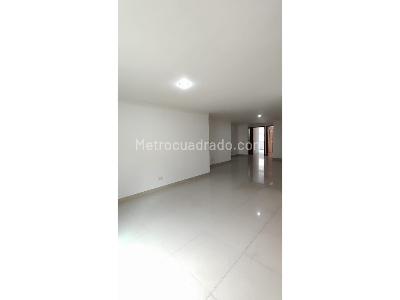Apartamento en venta en Laureles, Medellín · foto 2 de 12