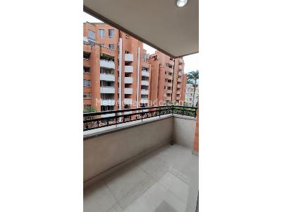 Apartamento en venta en Laureles, Medellín · foto 6 de 12