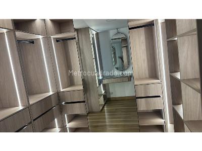 Apartamento de 3 alcobas en venta en Loma De Los Bernal, Medellín, 99 m² · foto 10 de 20