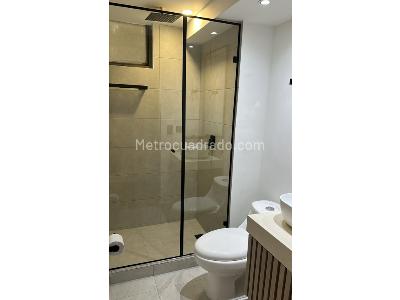 Apartamento de 3 alcobas en venta en Loma De Los Bernal, Medellín, 99 m² · foto 12 de 20
