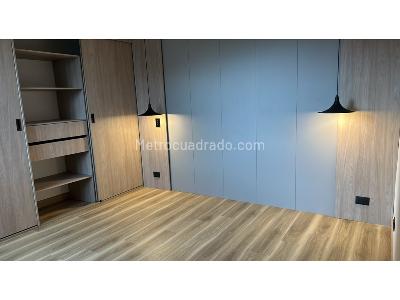 Apartamento de 3 alcobas en venta en Loma De Los Bernal, Medellín, 99 m² · foto 13 de 20