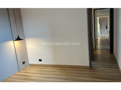 Apartamento de 3 alcobas en venta en Loma De Los Bernal, Medellín, 99 m² · foto 16 de 20