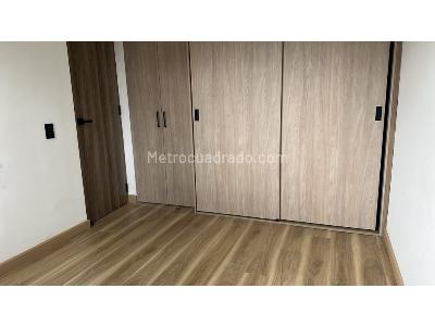 Apartamento de 3 alcobas en venta en Loma De Los Bernal, Medellín, 99 m² · foto 19 de 20