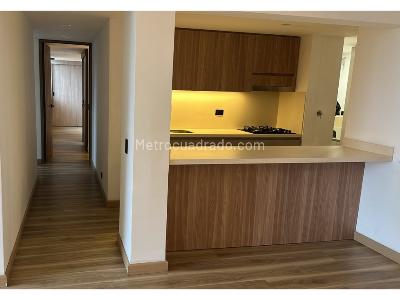 Apartamento de 3 alcobas en venta en Loma De Los Bernal, Medellín, 99 m² · foto 6 de 20
