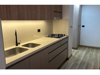 Apartamento de 3 alcobas en venta en Loma De Los Bernal, Medellín, 99 m² · foto 7 de 20